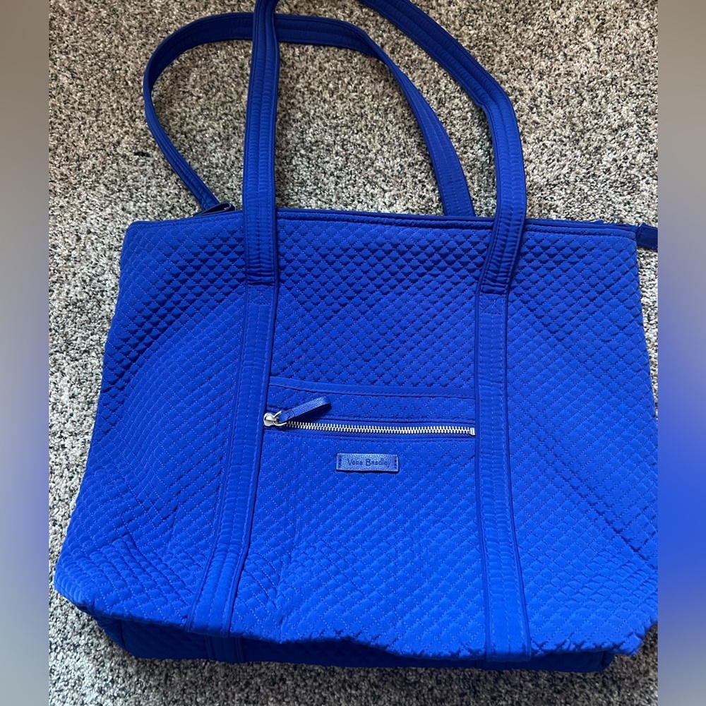 Vera Bradley Vera Tote